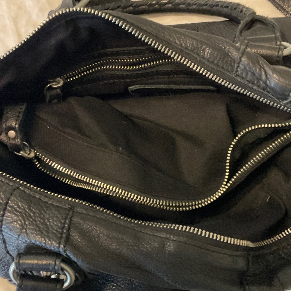 Liebeskind Black Leather Shoulder Bag - Picture 4 of 5